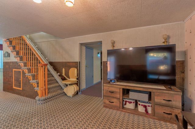 5224 Westlake Drive, Evansville, IN 47712