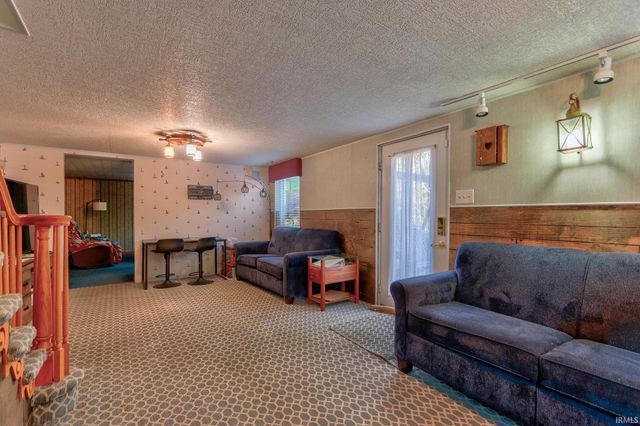 5224 Westlake Drive, Evansville, IN 47712