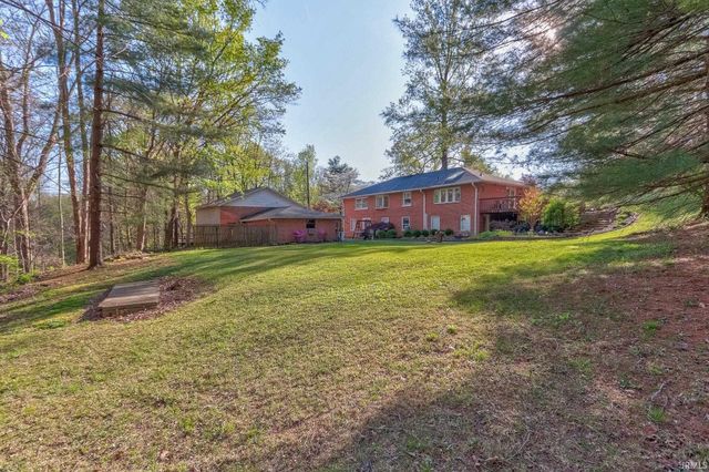 5224 Westlake Drive, Evansville, IN 47712