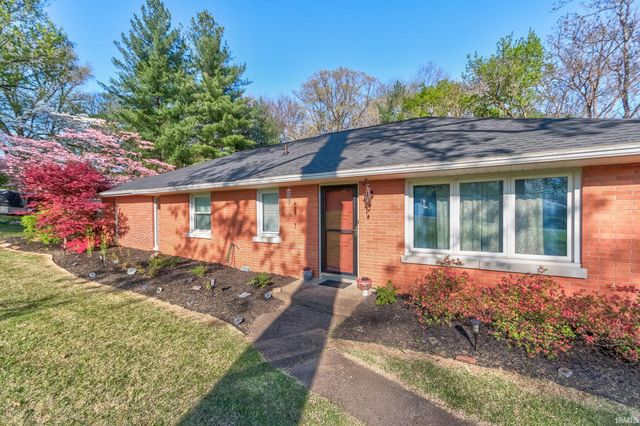 5224 Westlake Drive, Evansville, IN 47712