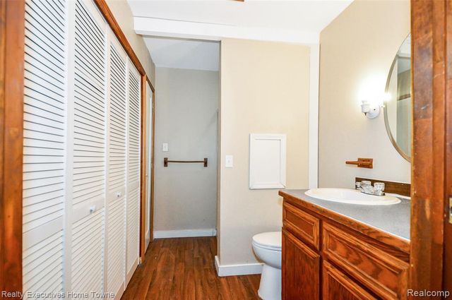 34441 Harroun Street, Wayne, MI 48184