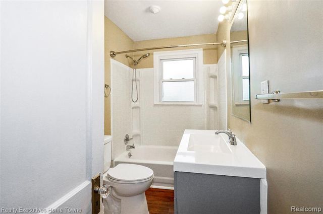 34441 Harroun Street, Wayne, MI 48184