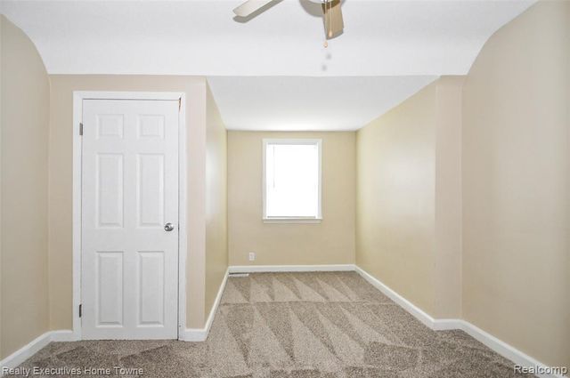34441 Harroun Street, Wayne, MI 48184