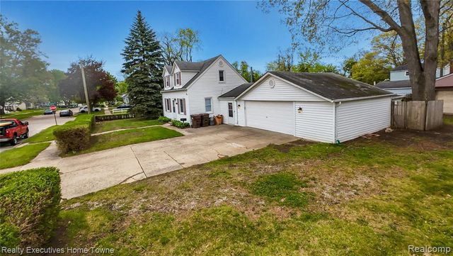 34441 Harroun Street, Wayne, MI 48184