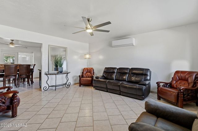 4690 S Stewart Avenue, Tucson, AZ 85714