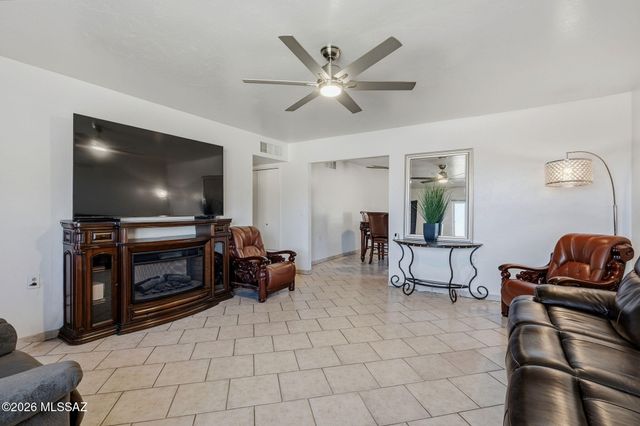 4690 S Stewart Avenue, Tucson, AZ 85714