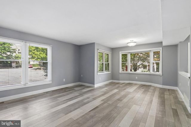 74 SOLDIERS SQ, Chesterbrook, PA 19087