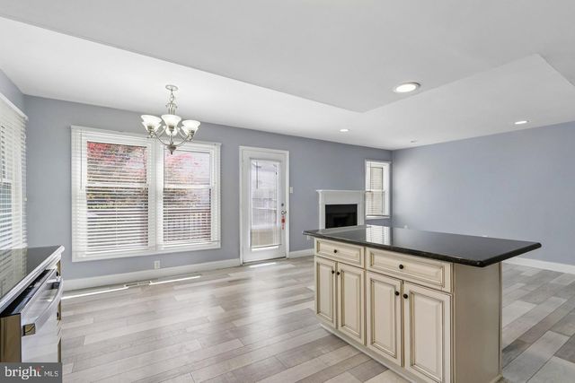 74 SOLDIERS SQ, Chesterbrook, PA 19087