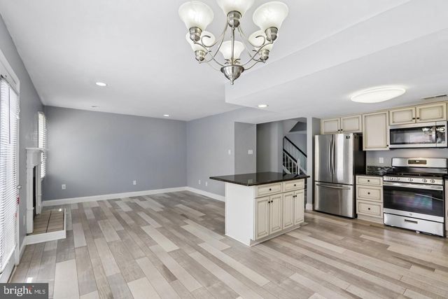 74 SOLDIERS SQ, Chesterbrook, PA 19087