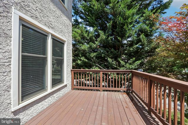 74 SOLDIERS SQ, Chesterbrook, PA 19087