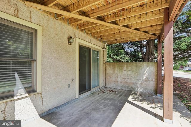 74 SOLDIERS SQ, Chesterbrook, PA 19087