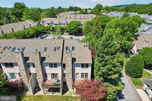 74 SOLDIERS SQ, Chesterbrook, PA 19087