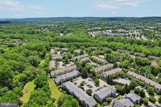 74 SOLDIERS SQ, Chesterbrook, PA 19087