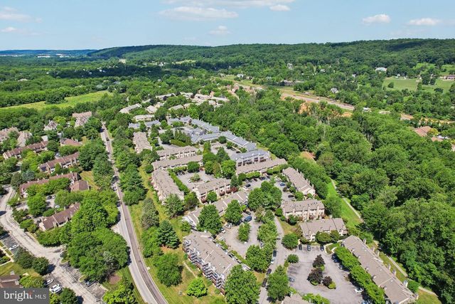 74 SOLDIERS SQ, Chesterbrook, PA 19087