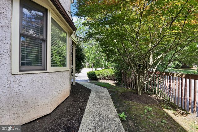 74 SOLDIERS SQ, Chesterbrook, PA 19087