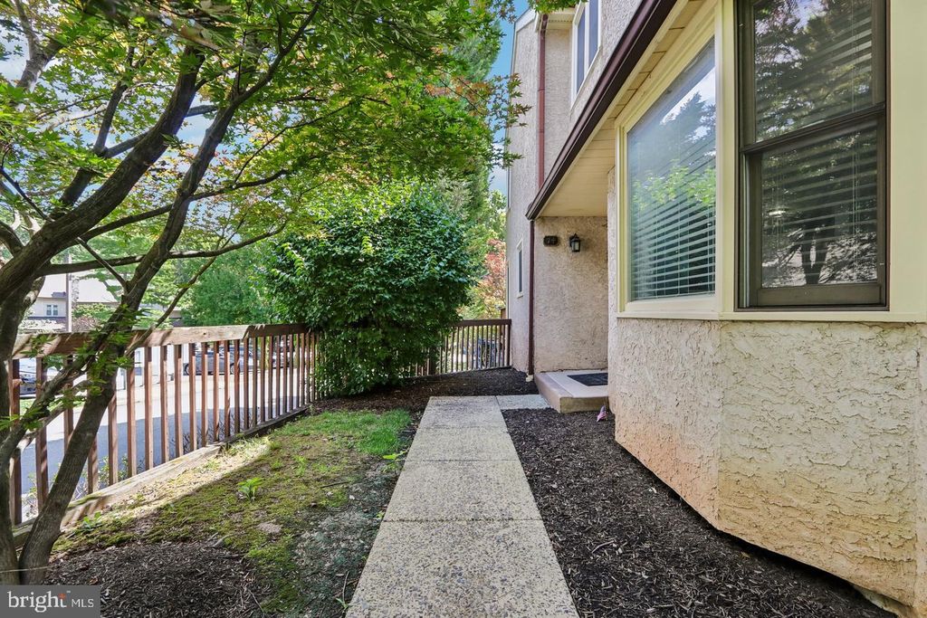 74 SOLDIERS SQ, CHESTERBROOK, PA 19087 — photo 5