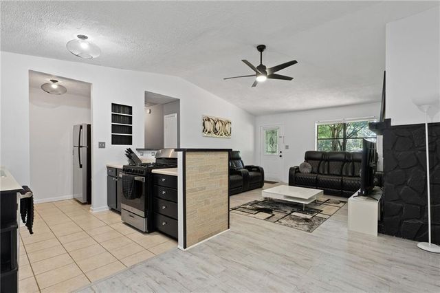 672 Lookout Court, Lawrenceville, GA 30043