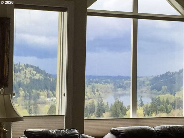 1964 HALL St, West Linn, OR 97068