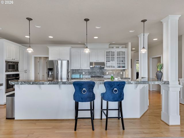 1964 HALL St, West Linn, OR 97068