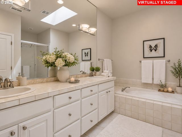 1964 HALL St, West Linn, OR 97068