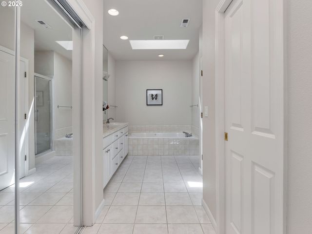 1964 HALL St, West Linn, OR 97068