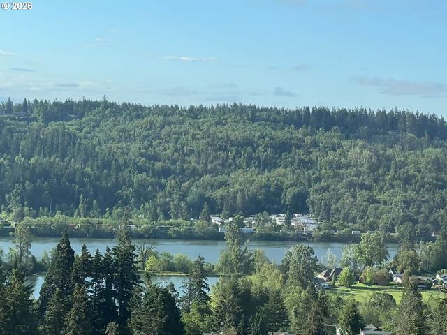 1964 HALL St, West Linn, OR 97068