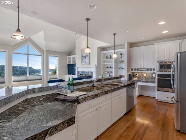 1964 HALL St, West Linn, OR 97068
