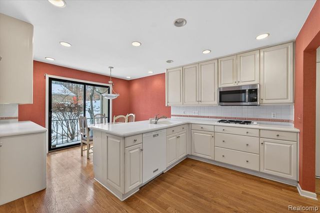 1193 Timberview Trail, Bloomfield Hills, MI 48304