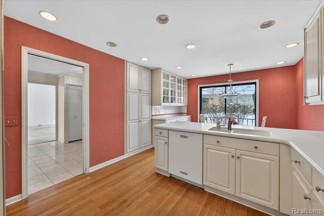 1193 Timberview Trail, Bloomfield Hills, MI 48304