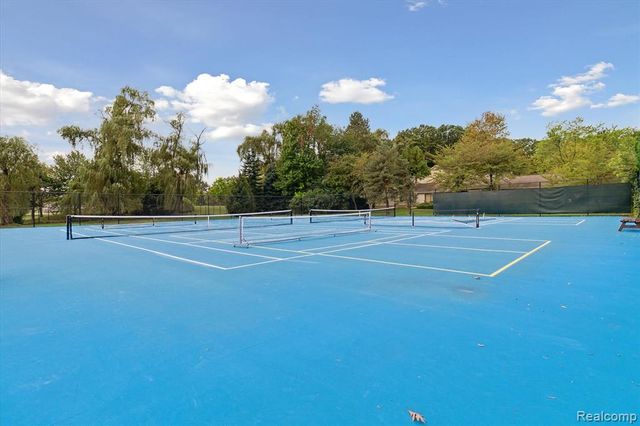 1193 Timberview Trail, Bloomfield Hills, MI 48304