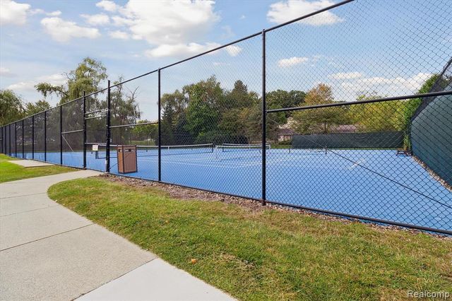 1193 Timberview Trail, Bloomfield Hills, MI 48304