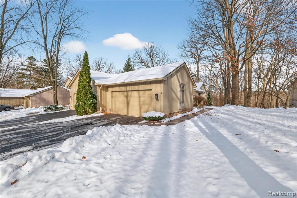 1193 Timberview Trail, Bloomfield Hills, MI 48304