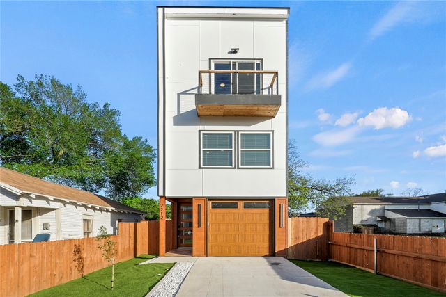2212 Anderson Street, Dallas, TX 75215