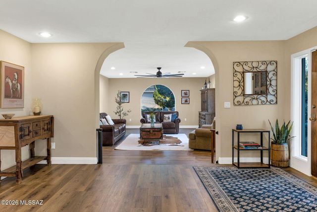 1947 N Soldier Trail, Tucson, AZ 85749