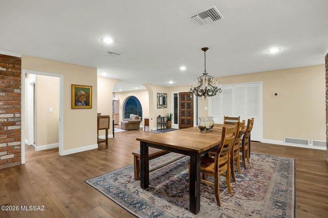 1947 N Soldier Trail, Tucson, AZ 85749