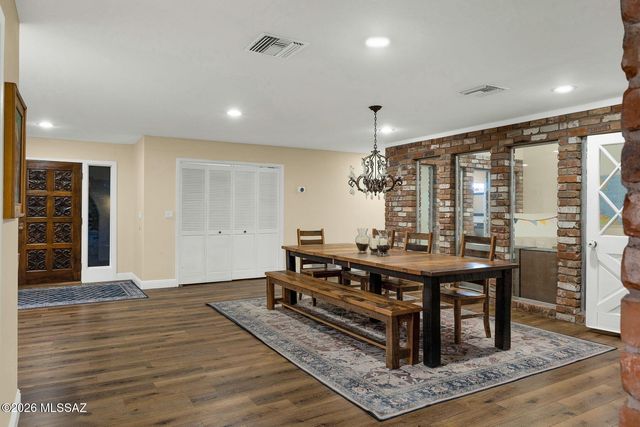 1947 N Soldier Trail, Tucson, AZ 85749