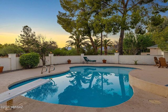 1947 N Soldier Trail, Tucson, AZ 85749