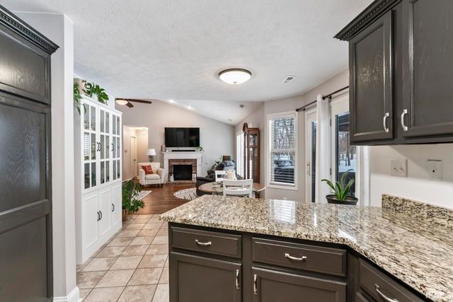 6136 Naschette Parkway, West Lafayette, IN 47906