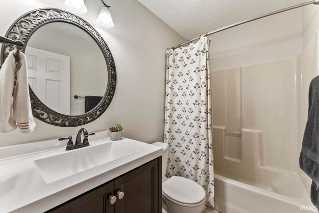 6136 Naschette Parkway, West Lafayette, IN 47906