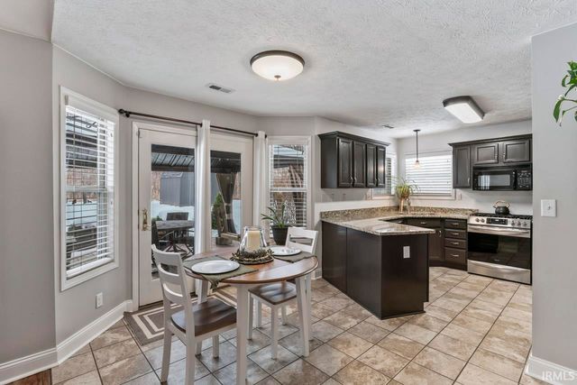 6136 Naschette Parkway, West Lafayette, IN 47906