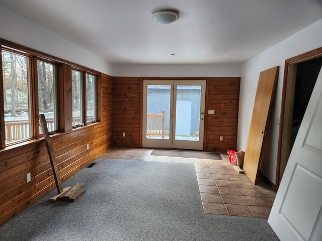 1041 Wolf Lake Drive, Peacock Twp, MI 49304