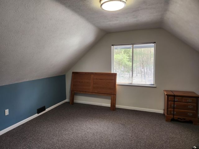 1041 Wolf Lake Drive, Peacock Twp, MI 49304