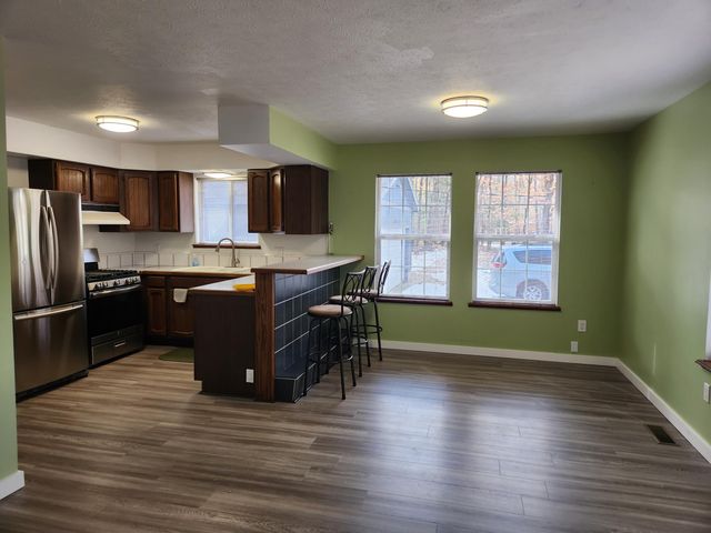 1041 Wolf Lake Drive, Peacock Twp, MI 49304