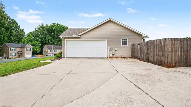 125 Gumtree Court, Mocksville, NC 27028