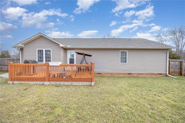 125 Gumtree Court, Mocksville, NC 27028