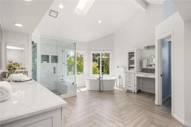 1086 Castlerock, North Tustin, CA 92705