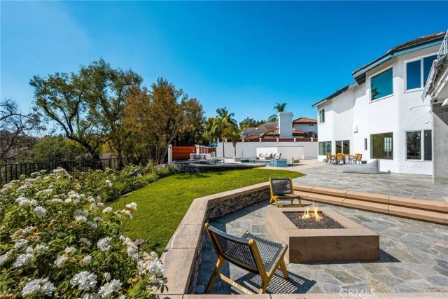 1086 Castlerock, North Tustin, CA 92705