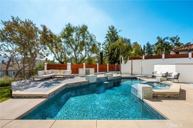 1086 Castlerock, North Tustin, CA 92705