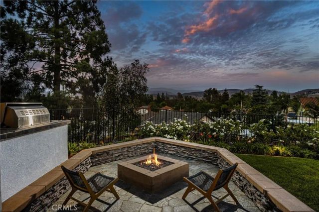 1086 Castlerock, North Tustin, CA 92705