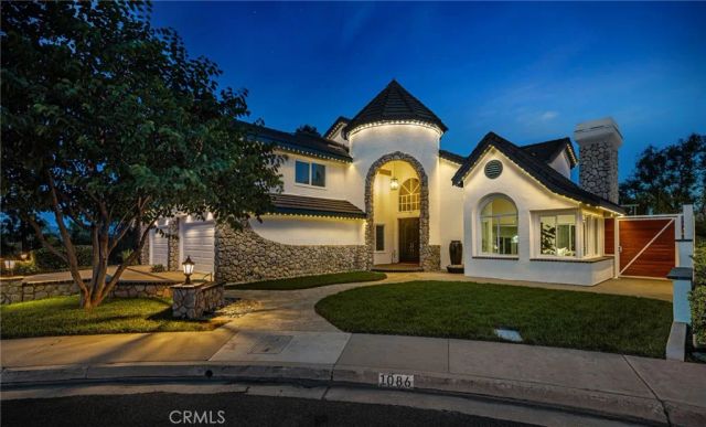 1086 Castlerock, North Tustin, CA 92705